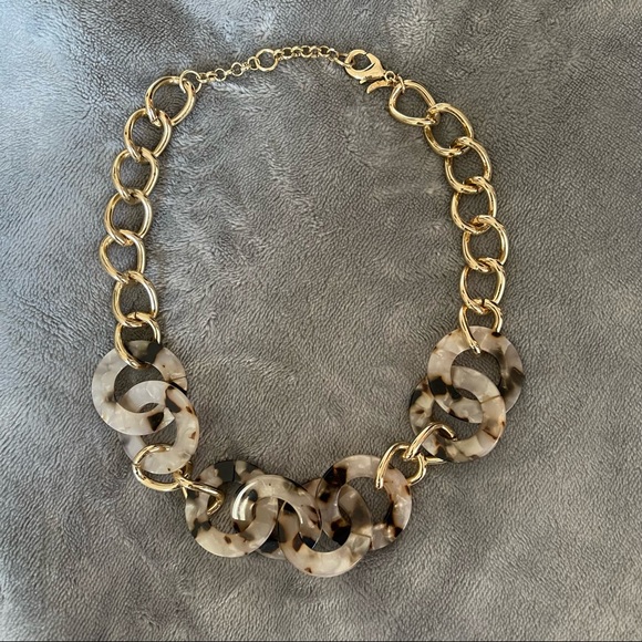 Banana Republic resin necklace - Picture 2 of 4